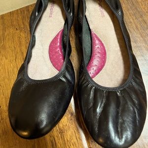 Hush Puppies black ballet flats. Size 10
